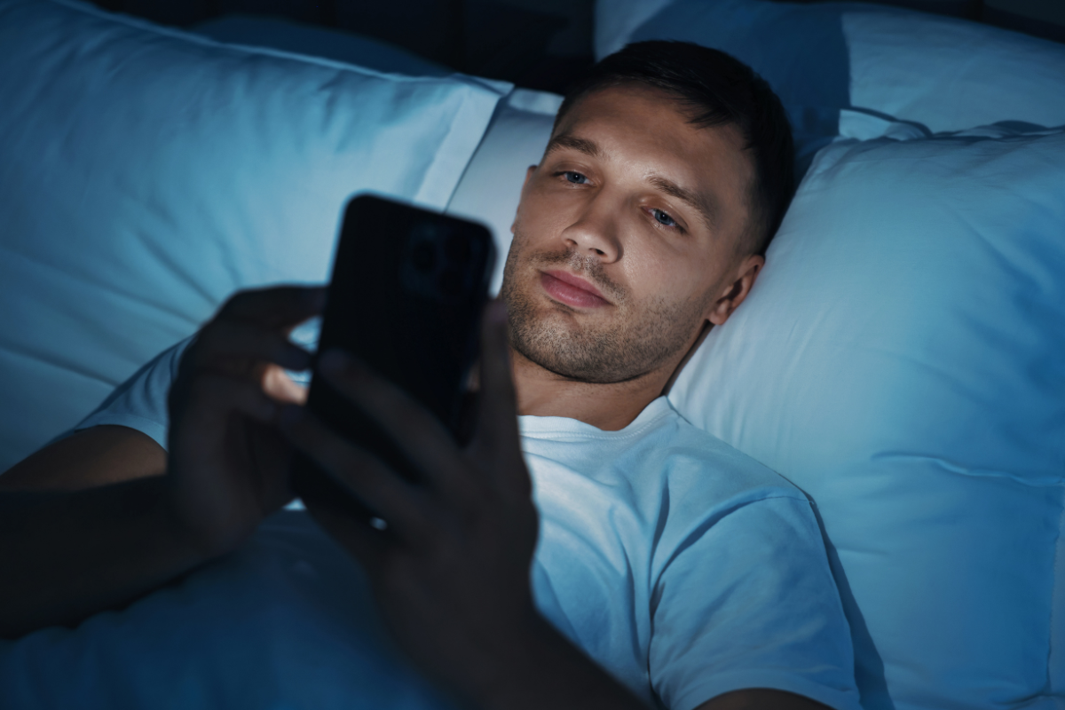 Why Light Exposure Impacts Your Sleep | Simply Nootropics US
